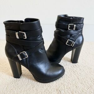 Forever 21 | Black Ankle Boots